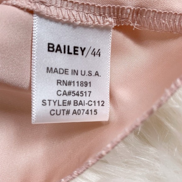 Bailey 44 Kate Top Cold Shoulder Champagne Pink Drape Blouse Small - Picture 13 of 14